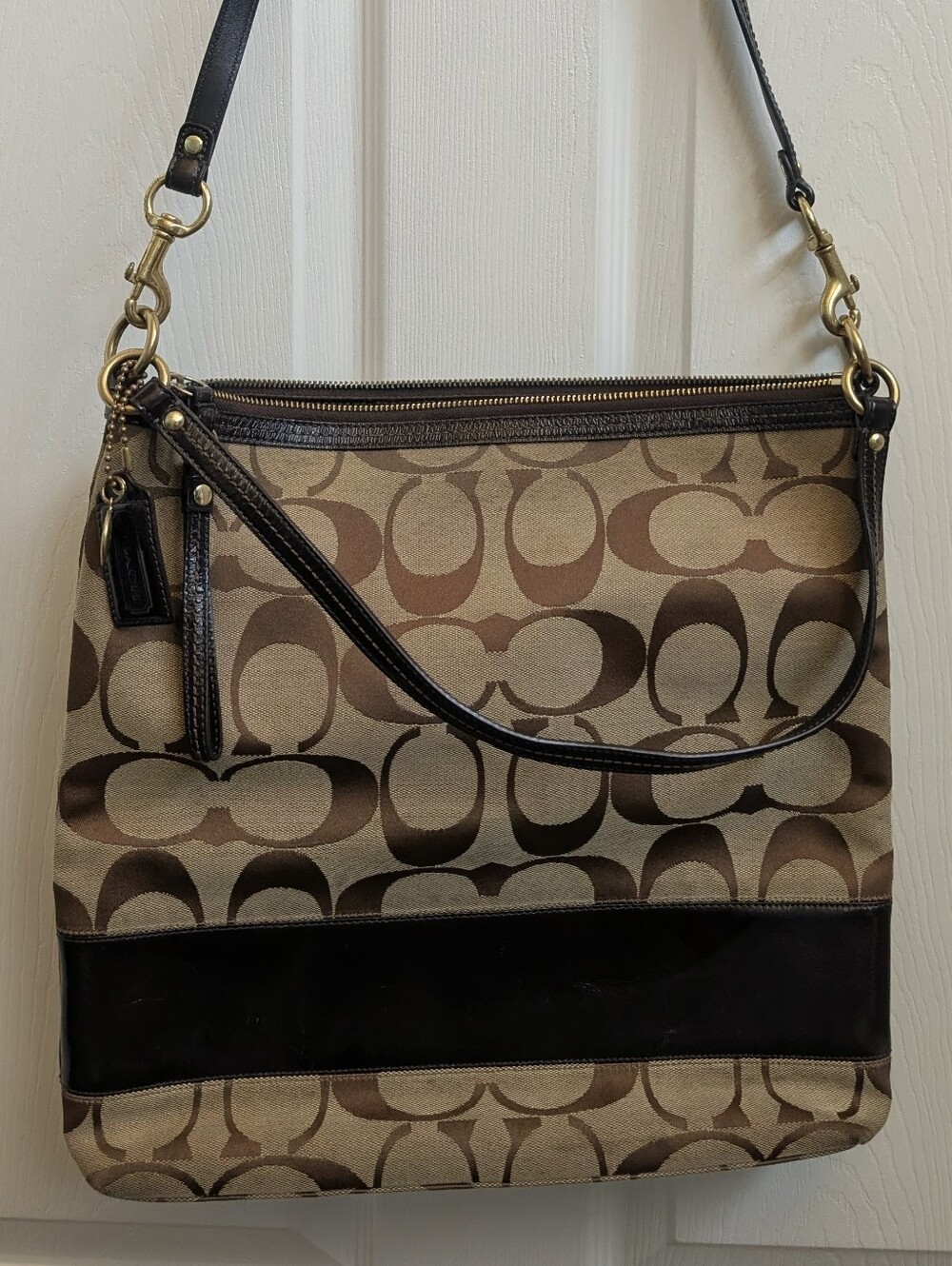 Coach Y2K Signature Jacquard Patent Trim Crossbody/File Bag Satin Lined